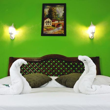 Hotel Valladolid Вальядолид Экстерьер фото