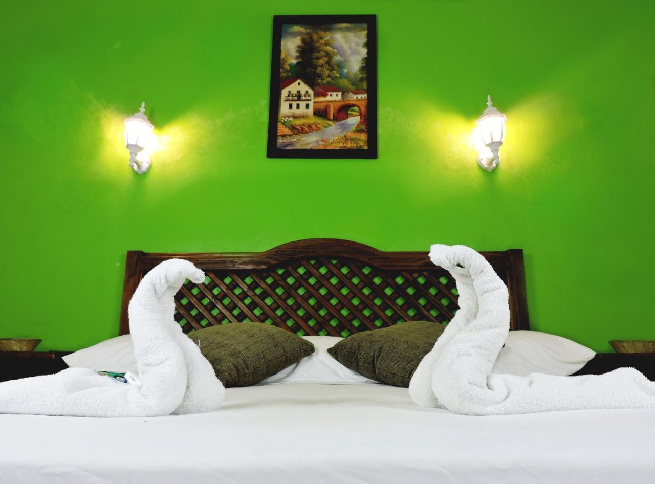 Hotel Valladolid Вальядолид Экстерьер фото